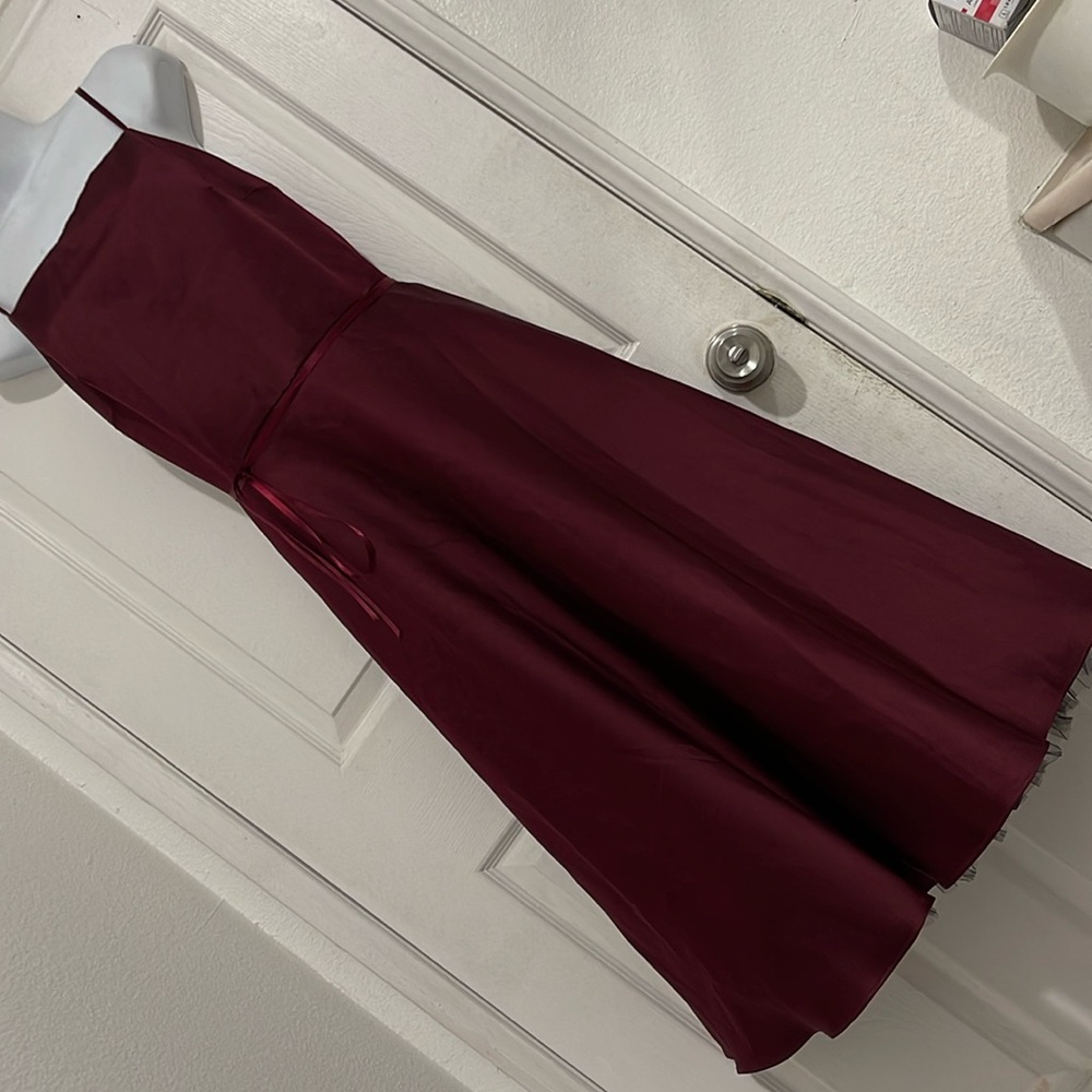 Dark red strapless evening dress Size 4–6